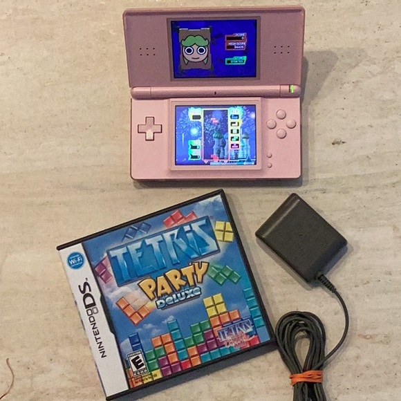 Nintendo DS Lite Console & Charger Coral Pink Handheld & Tetris Party DS Game - Picture 4 of 16